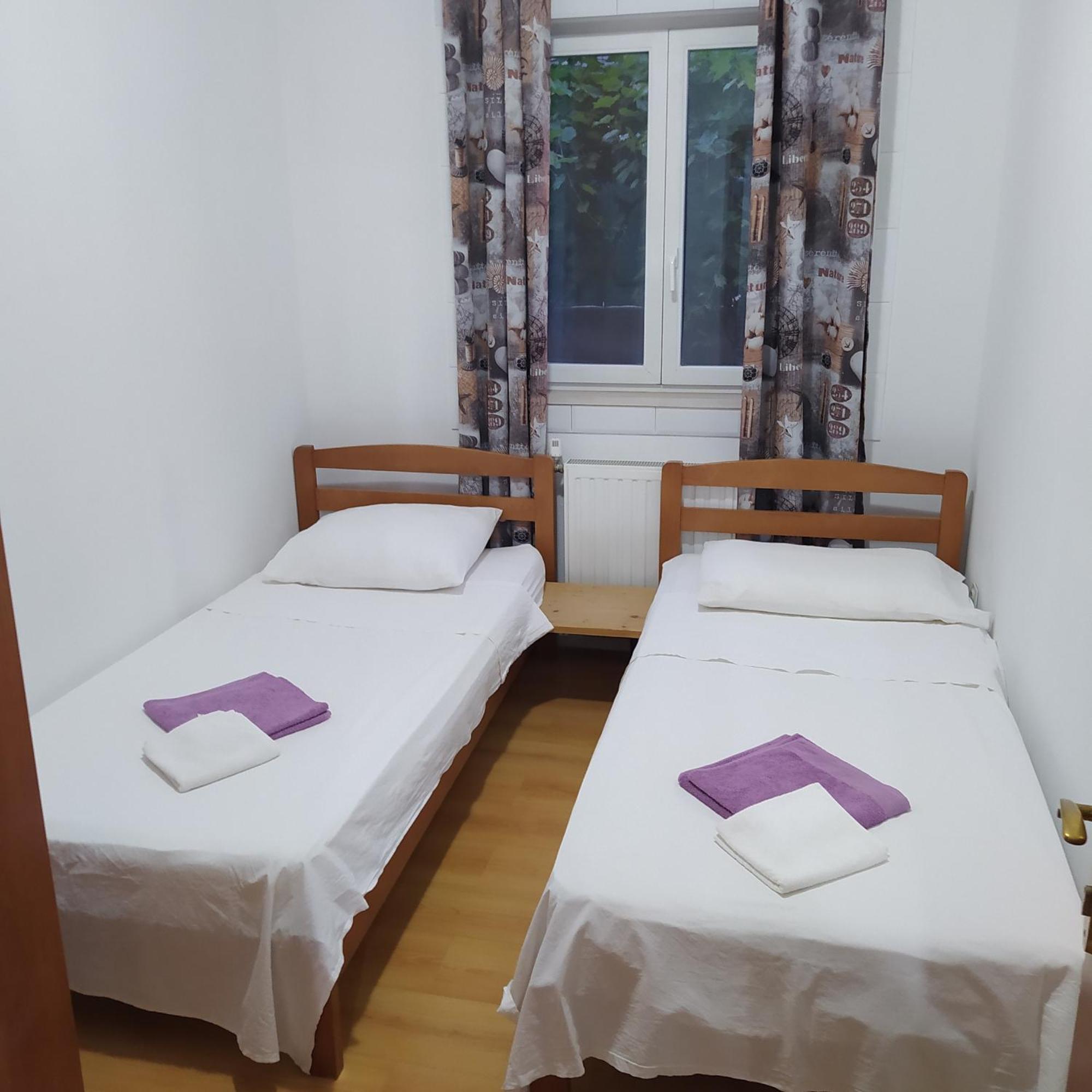 Peter&Zana Apartments Stari Grad  Esterno foto