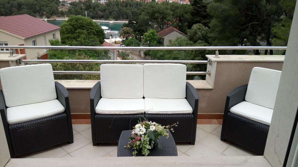 Peter&Zana Apartments Stari Grad  Esterno foto