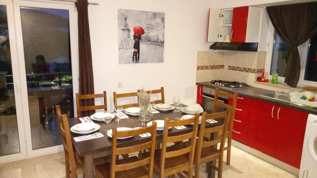Peter&Zana Apartments Stari Grad  Esterno foto